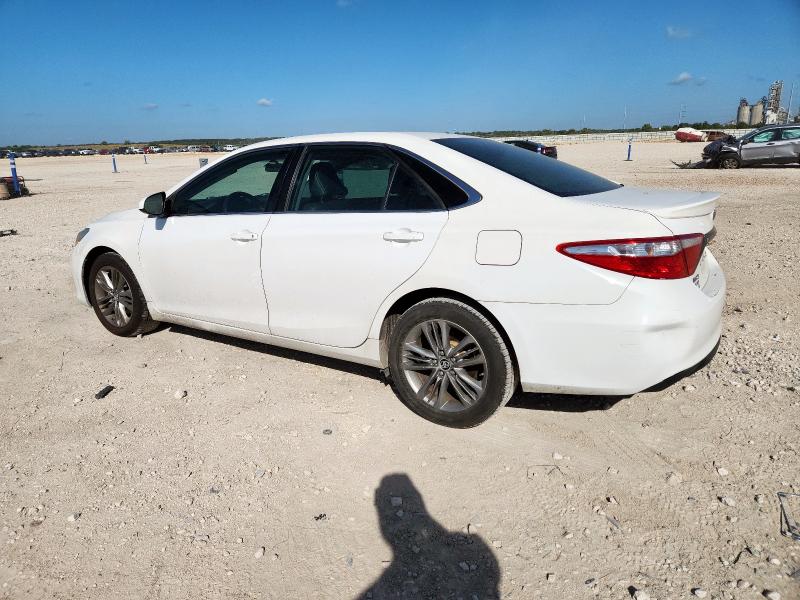 4T1BF1FK1GU184224 - 2016 TOYOTA CAMRY LE WHITE photo 2