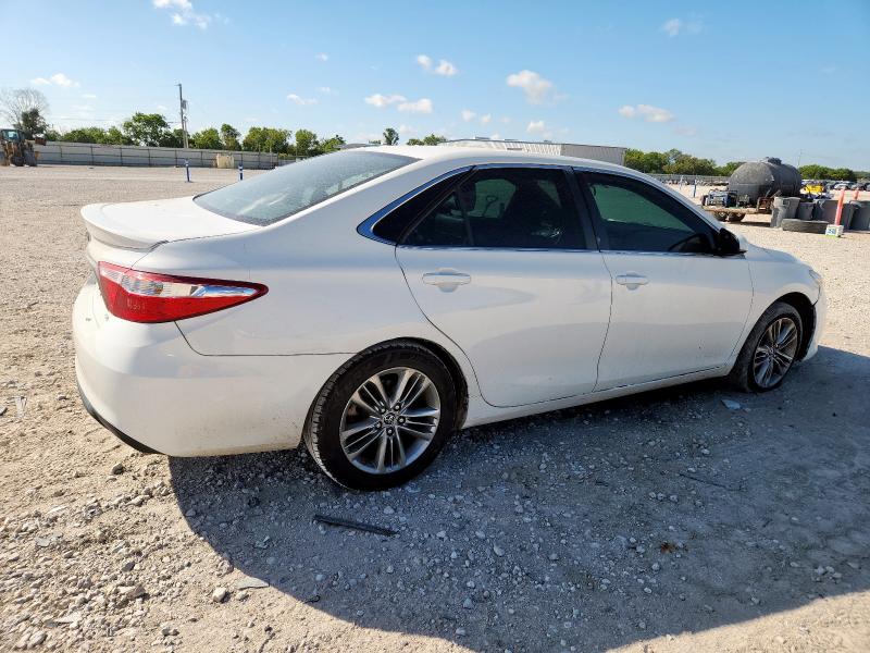 4T1BF1FK1GU184224 - 2016 TOYOTA CAMRY LE WHITE photo 3