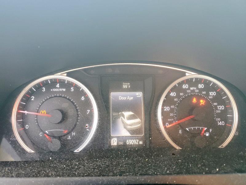 4T1BF1FK1GU184224 - 2016 TOYOTA CAMRY LE WHITE photo 9