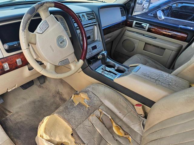 5LMFU27505LJ03963 - 2005 LINCOLN NAVIGATOR ბეჟი ფოტო 9