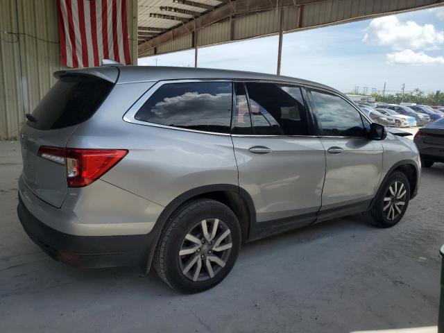 5FNYF5H3XKB045688 - 2019 HONDA PILOT EX 银色 照片 3