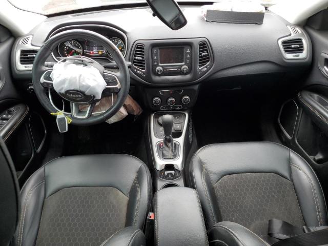 3C4NJDBB0JT139431 - 2018 JEEP COMPASS LATITUDE 红色 照片 8