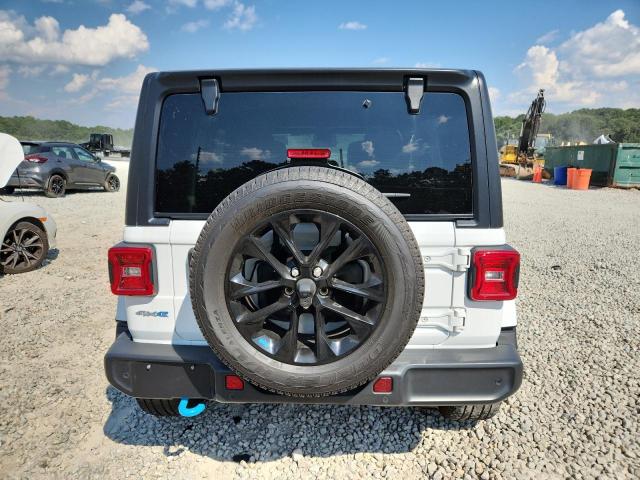 1C4JJXP65NW276425 - 2022 JEEP WRANGLER U SAHARA 4XE WHITE photo 6