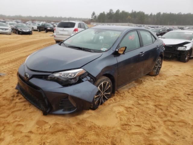 2T1BURHE0JC079789 - 2018 TOYOTA COROLLA L BLUE photo 2