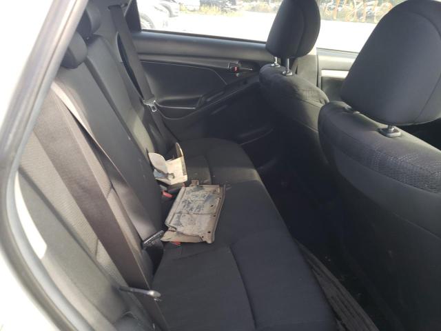 2T1KU4EE6DC014229 - 2013 TOYOTA MATRIX فضي صورة 10