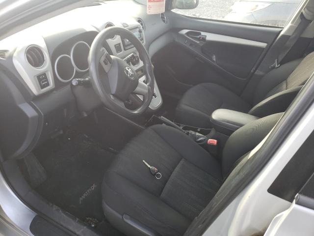 2T1KU4EE6DC014229 - 2013 TOYOTA MATRIX فضي صورة 7