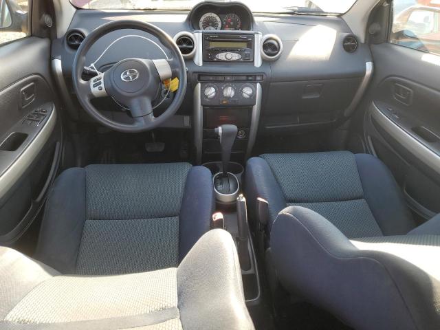 JTKKT604865010818 - 2006 TOYOTA SCION XA RED photo 8