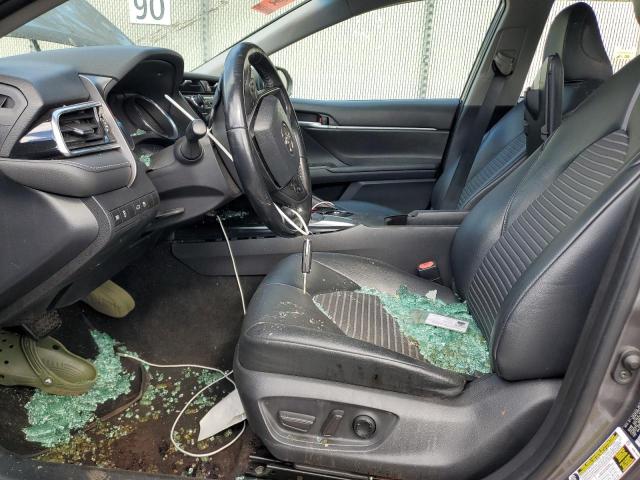 4T1B11HK0JU134918 - 2018 TOYOTA CAMRY L GRAY photo 7