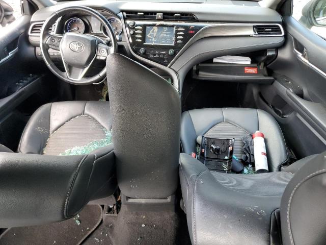 4T1B11HK0JU134918 - 2018 TOYOTA CAMRY L GRAY photo 8