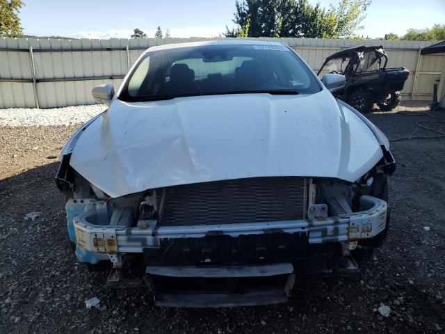 3FA6P0SU0KR227851 - 2019 FORD FUSION TITANIUM Weiß Foto 5