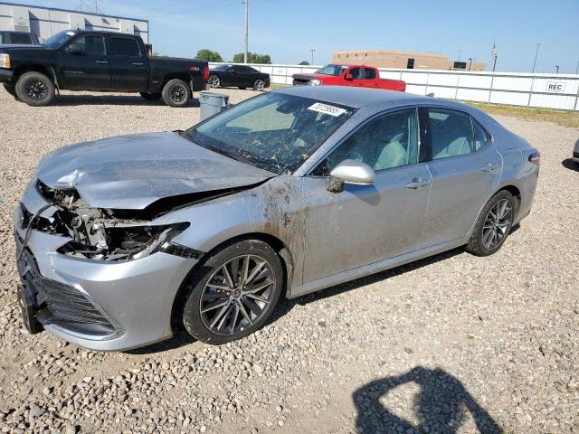 2022 TOYOTA CAMRY XLE, 