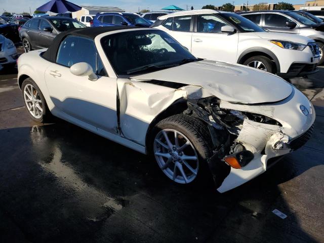 JM1NC25F190202266 - 2009 MAZDA MX-5 MIATA WHITE photo 4