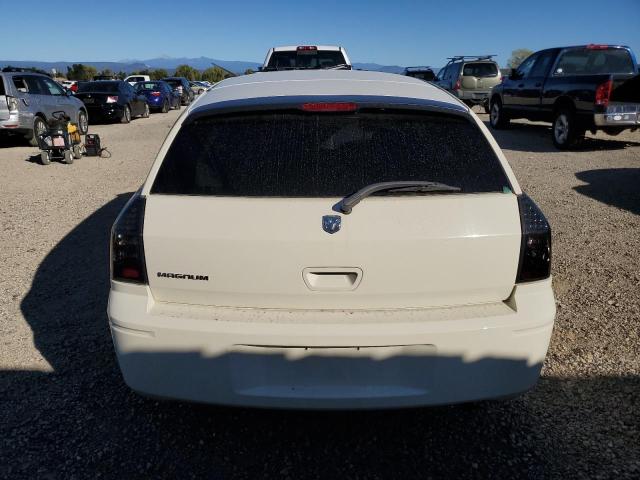 2D8FV48T05H565788 - 2005 DODGE MAGNUM SE WHITE photo 6