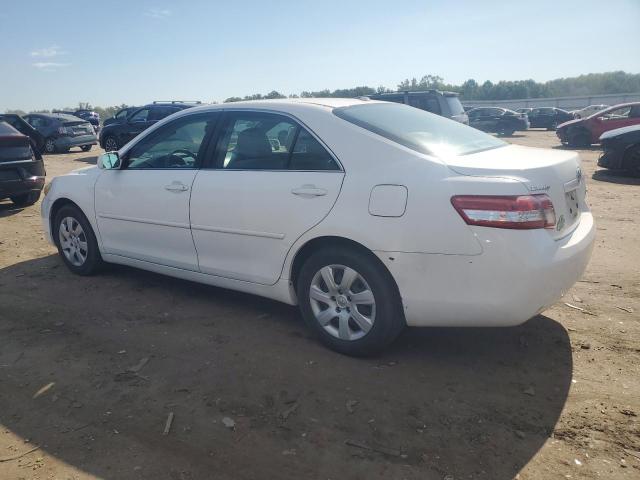 4T1BF3EK4BU761348 - 2011 TOYOTA CAMRY BASE Белый фото 2