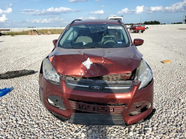 1FMCU0GXXFUA51801 - 2015 FORD ESCAPE SE RED photo 5