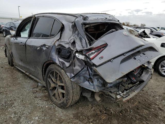 ZASFAKPN2J7B93899 - 2018 ALFA ROMEO STELVIO SPORT Grau Foto 2