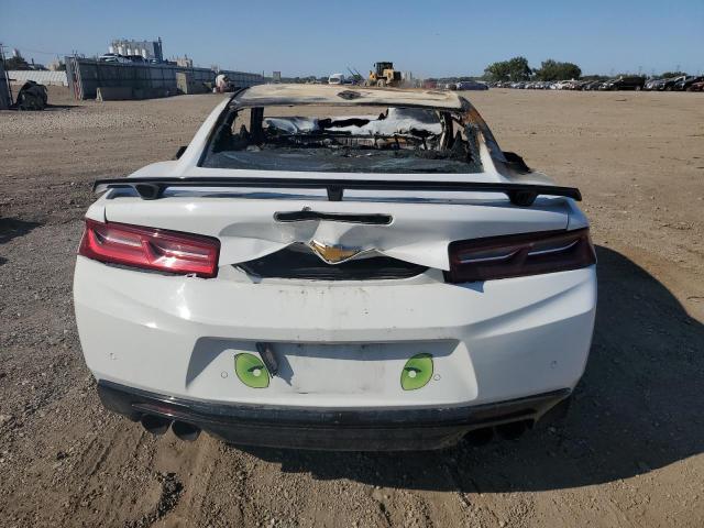 1G1FH1R75G0144705 - 2016 CHEVROLET CAMARO SS Weiß Foto 6