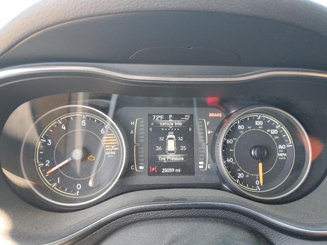 1C4PJLCB3KD444320 - 2019 JEEP CHEROKEE LATITUDE 银色 照片 9