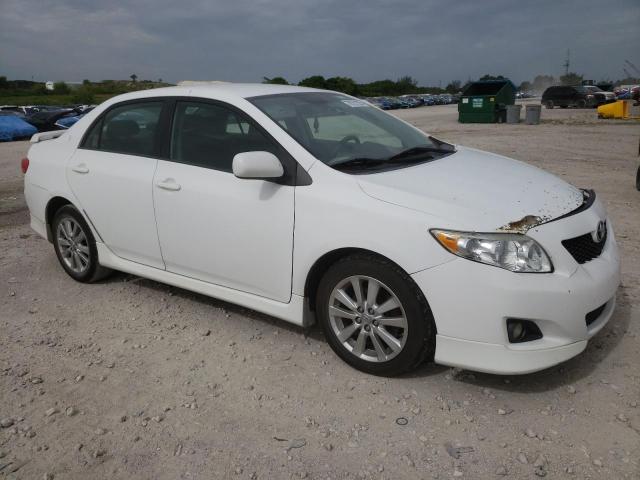 1NXBU4EE8AZ317698 - 2010 TOYOTA COROLLA BASE WHITE photo 4