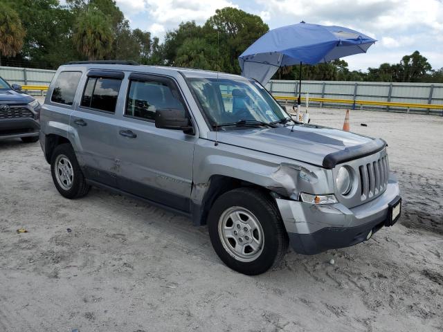 1C4NJPBA7GD711800 - 2016 JEEP PATRIOT SPORT GRAY photo 4