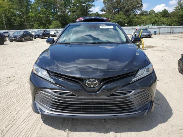 4T1F11AKXLU351634 - 2020 TOYOTA CAMRY XLE 黑色 照片 5