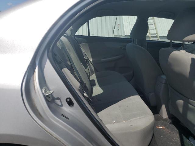 2T1BU4EE3BC703075 - 2011 TOYOTA COROLLA BASE Արծաթագույն լուսանկար 10