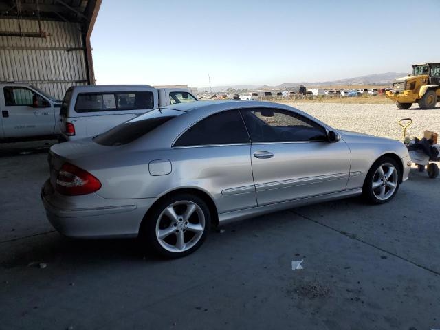 WDBTJ65J45F145172 - 2005 MERCEDES-BENZ CLK 320C SILVER photo 3