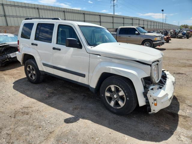 1J8GN28K98W186463 - 2008 JEEP LIBERTY SPORT WHITE photo 4