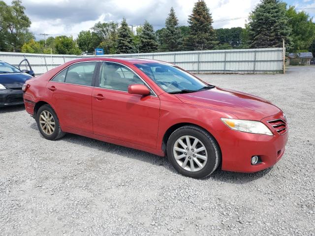 4T1BF3EK4BU155032 - 2011 TOYOTA CAMRY BASE RED photo 4
