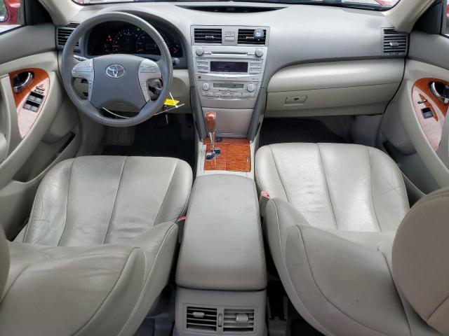 4T1BF3EK4BU155032 - 2011 TOYOTA CAMRY BASE RED photo 8