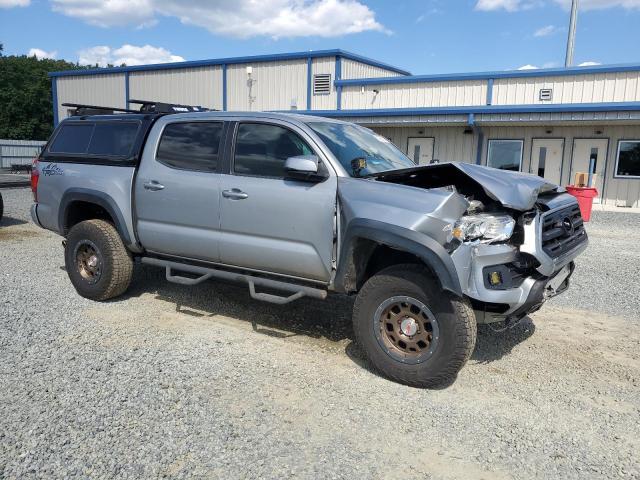 3TMCZ5AN4HM068269 - 2017 TOYOTA TACOMA DOUBLE CAB SILVER photo 4