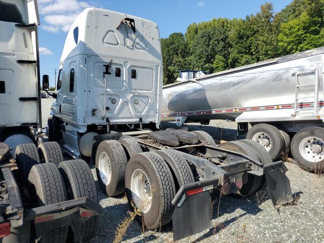 1FUJGLD62ELFL8457 - 2014 FREIGHTLINER CASCADIA 1 WHITE photo 2