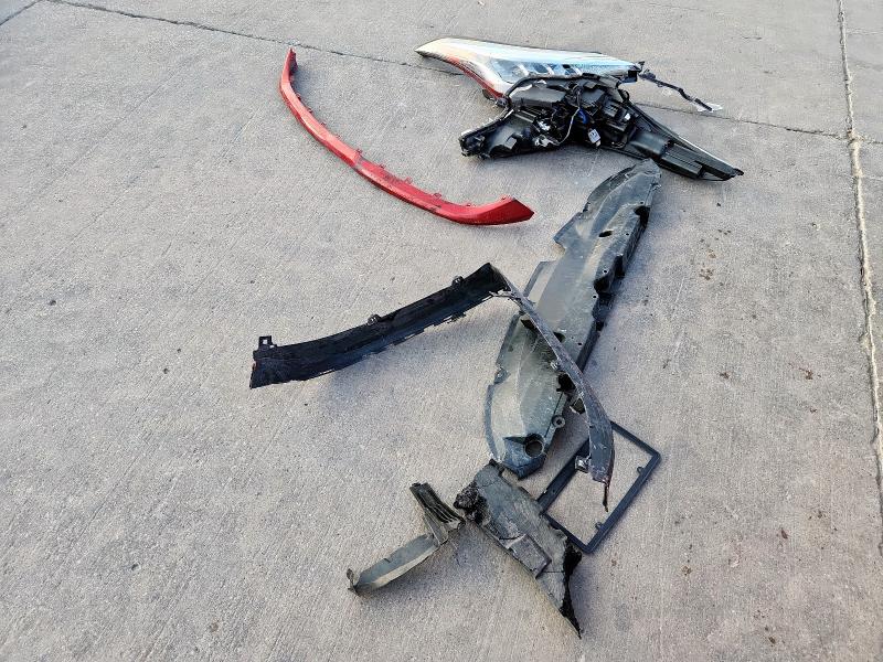 JTNKHMBXXM1107068 - 2021 TOYOTA C-HR XLE წითელი ფოტო 13