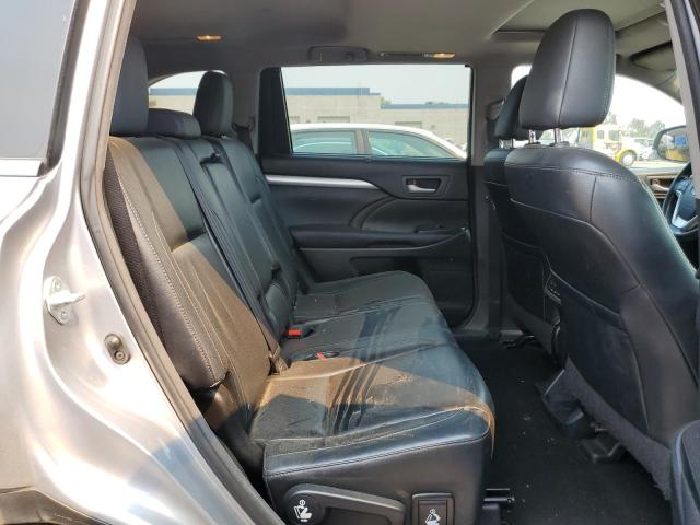 5TDKKRFH4GS145893 - 2016 TOYOTA HIGHLANDER XLE ვერცხლისფერი ფოტო 11