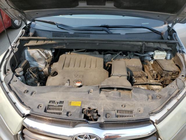 5TDKKRFH4GS145893 - 2016 TOYOTA HIGHLANDER XLE ვერცხლისფერი ფოტო 12