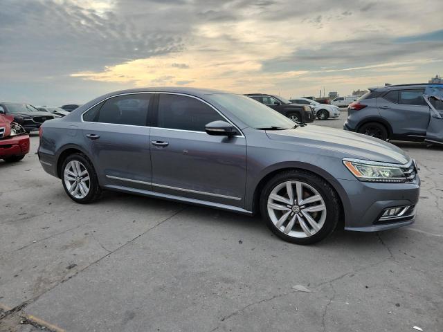 1VWGT7A39HC048434 - 2017 VOLKSWAGEN PASSAT SE SILVER photo 4