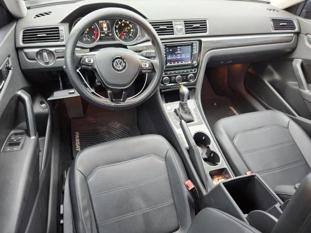 1VWGT7A39HC048434 - 2017 VOLKSWAGEN PASSAT SE SILVER photo 8