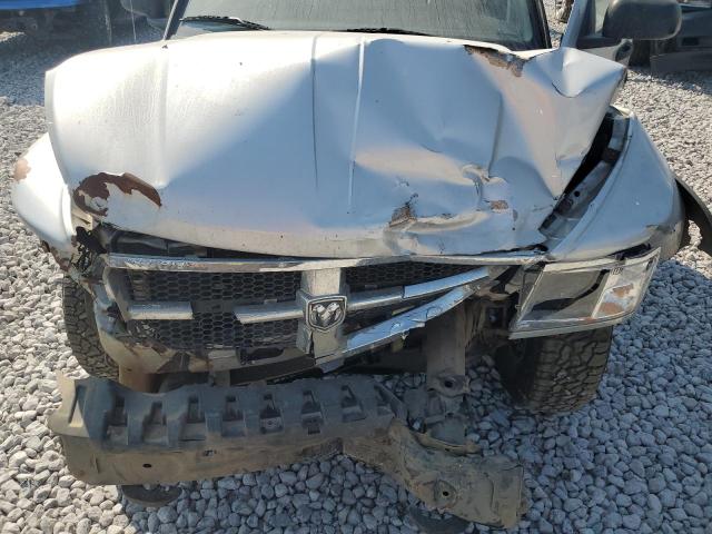 1D3HW48N28S527828 - 2008 DODGE DAKOTA QUAD SLT SILVER photo 11