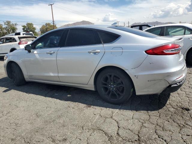 3FA6P0HD2KR201436 - 2019 FORD FUSION SE 银色 照片 2