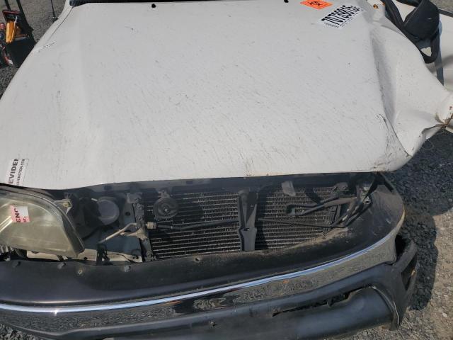 5TEGM92N12Z130906 - 2002 TOYOTA TACOMA DOUBLE CAB PRERUNNER WHITE photo 11