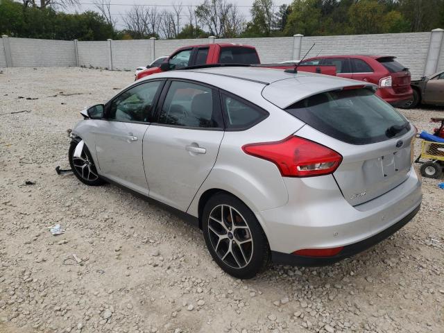 1FADP3M27JL258256 - 2018 FORD FOCUS SEL SILVER photo 2