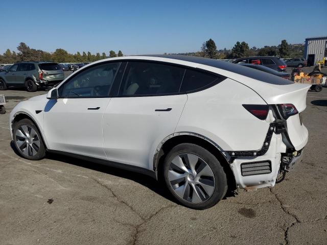 7SAYGDEE8PF873777 - 2023 TESLA MODEL Y WHITE photo 2