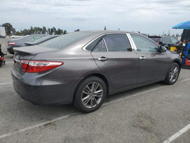 4T1BF1FK8FU943689 - 2015 TOYOTA CAMRY LE GRAY photo 3