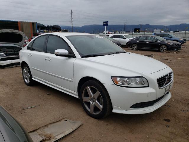 YV1MH672392460687 - 2009 VOLVO S40 T5 WHITE photo 4