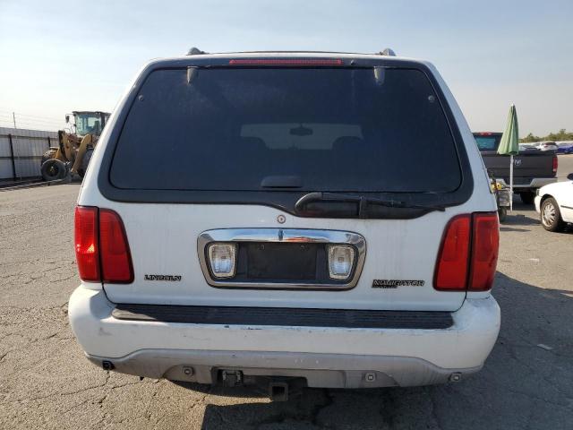 5LMFU28R82LJ15145 - 2002 LINCOLN NAVIGATOR WHITE photo 6
