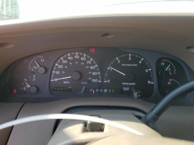 5LMFU28R82LJ15145 - 2002 LINCOLN NAVIGATOR WHITE photo 9