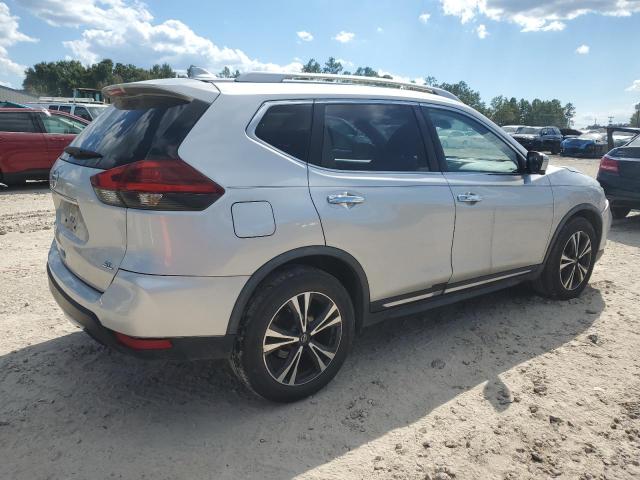 JN8AT2MT8JW464961 - 2018 NISSAN ROGUE S 银色 照片 3