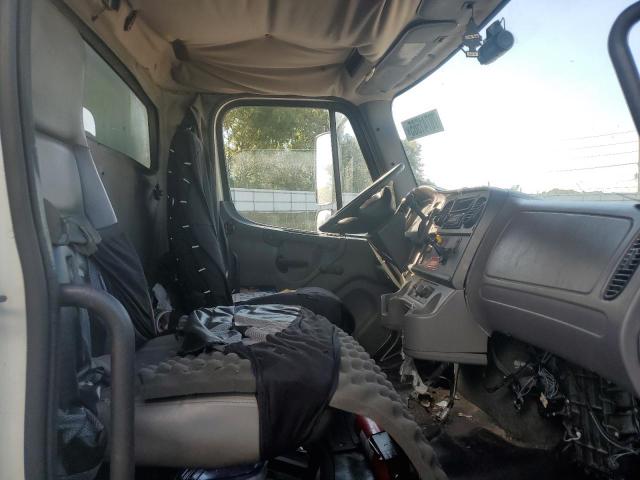 1FVACWDT6CHBP9161 - 2012 FREIGHTLINER M2 106 MEDIUM DUTY WHITE photo 5