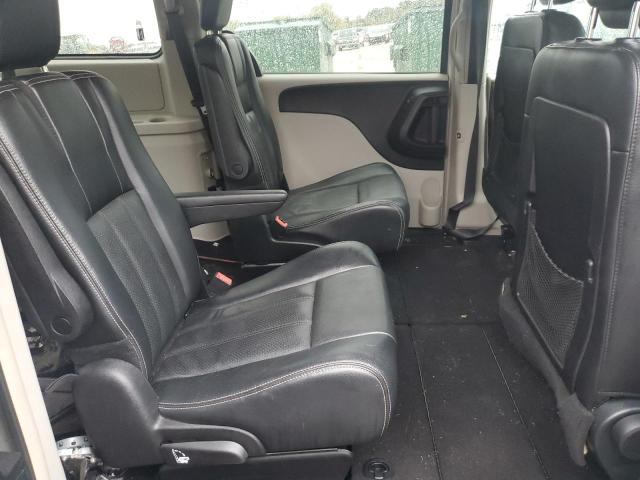 2C4RC1BG2CR326620 - 2012 CHRYSLER TOWN & COU TOURING SILVER photo 11