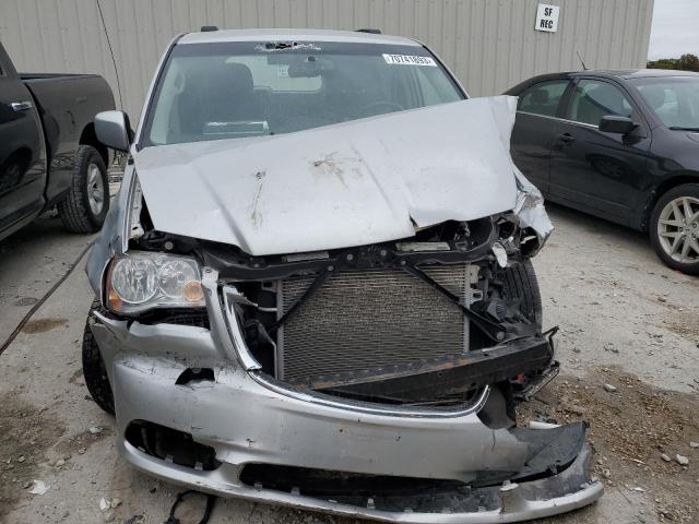 2C4RC1BG2CR326620 - 2012 CHRYSLER TOWN & COU TOURING SILVER photo 5